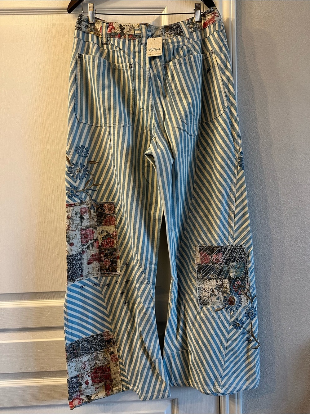 Free People Runyon Patched Craft Pants NWT Size 10 - Picture 3 of 5